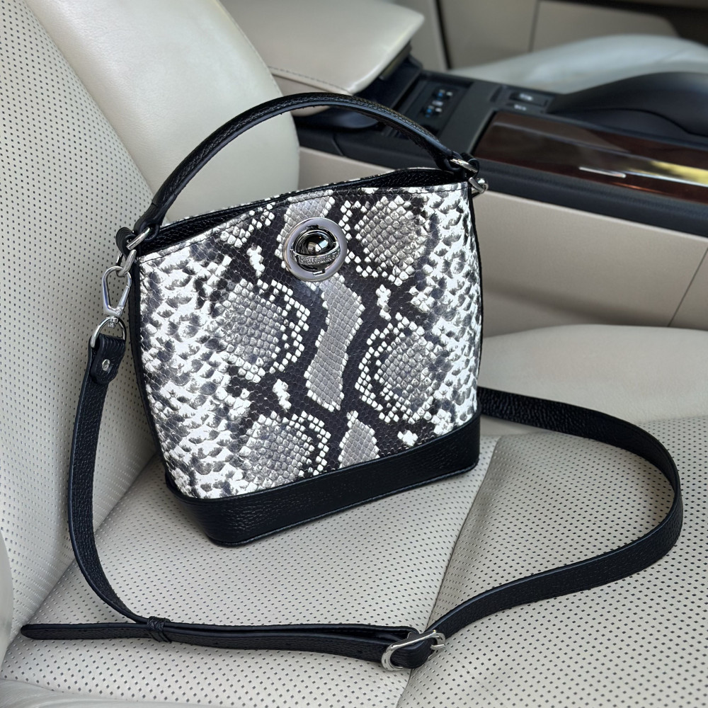 Women’s leather crossbody bag Obrana KF-7358