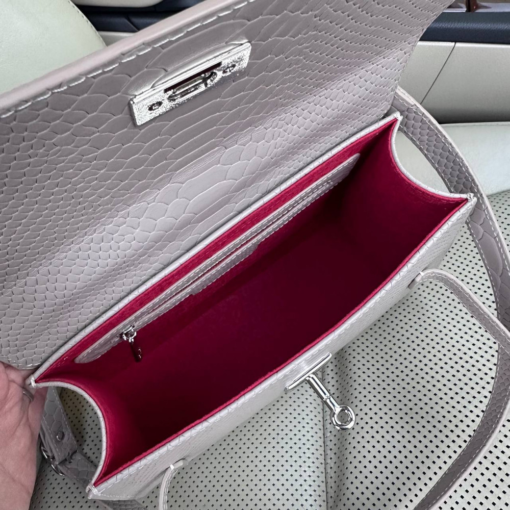 Жіночий шкіряний портфель Solomia KF-7618-4