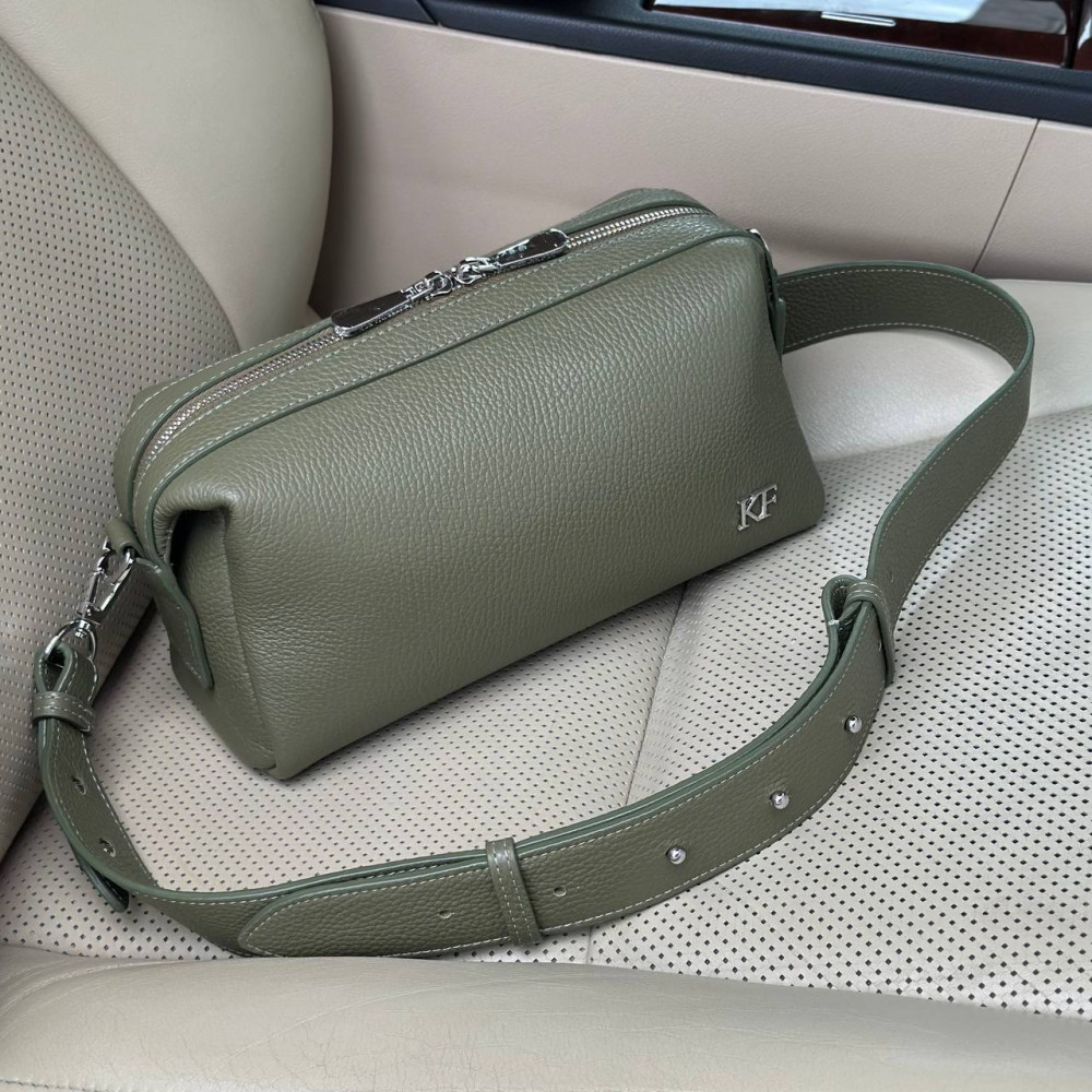 Women’s leather crossbody bag on a wide strap Vilna KF-7816